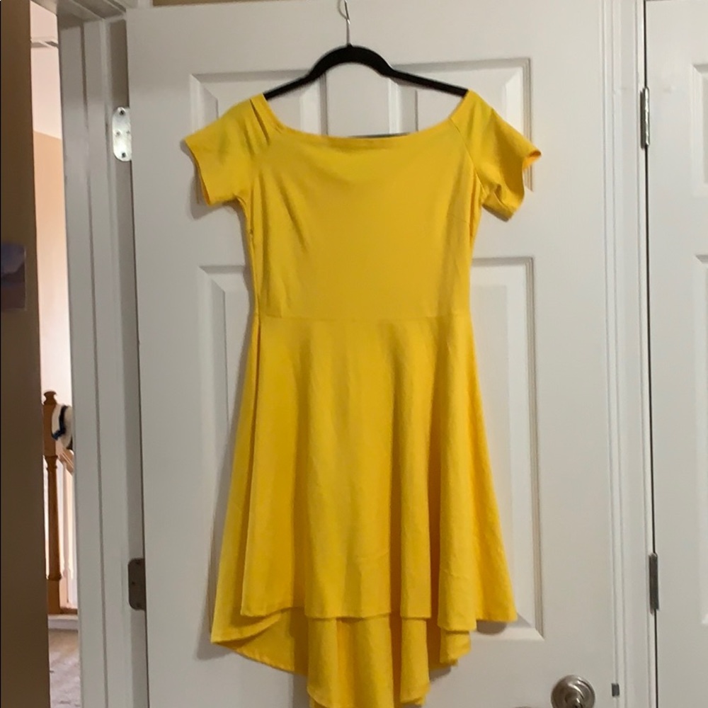 Yellow Dress with short Sleeves